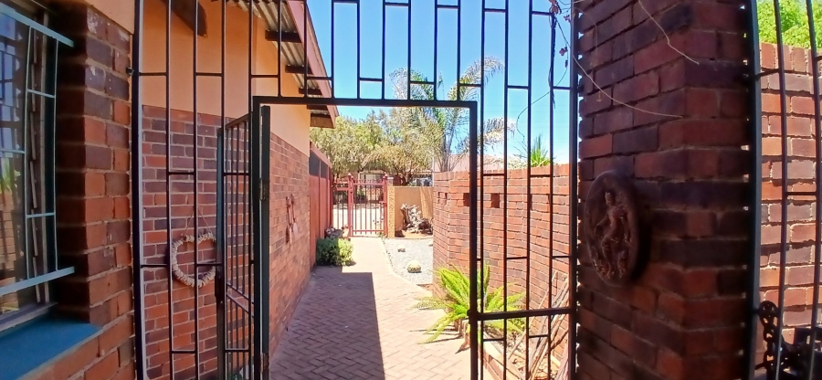 4 Bedroom Property for Sale in Universitas Free State